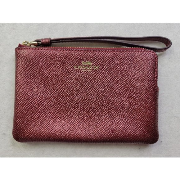 COACH Pebbled Leather Wristlet Candy Apple Metallic Burgundy Zip Top EUC Pouch - Picture 1 of 14